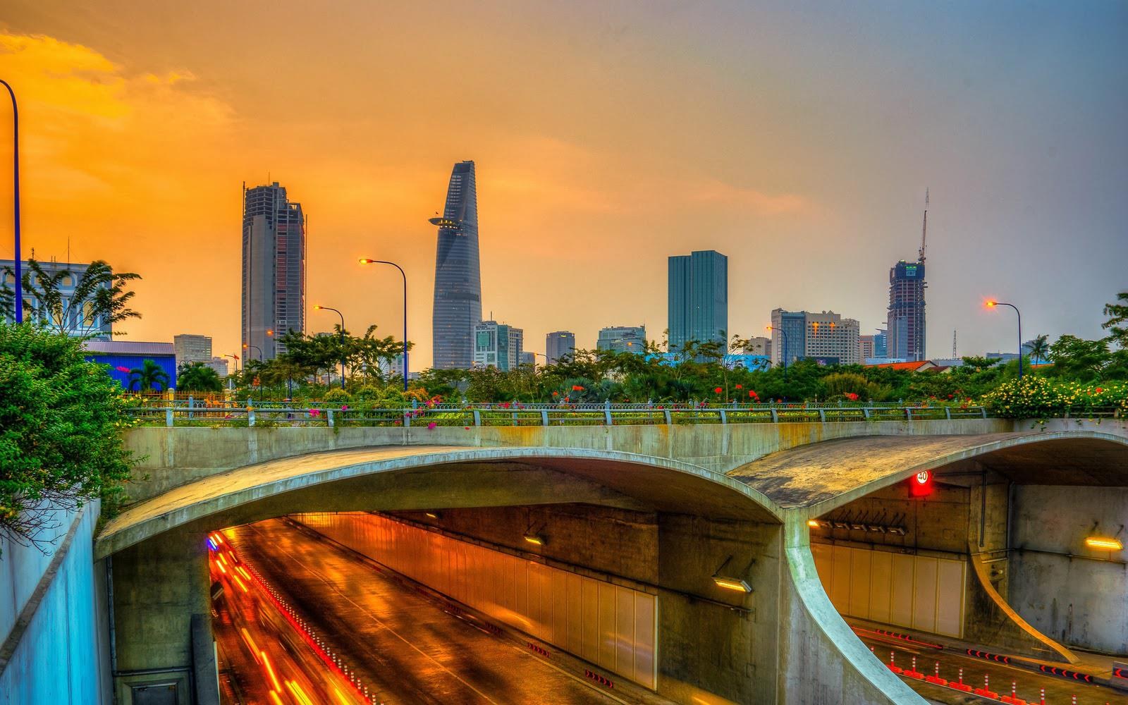 Thu Thiem Tunnel Tour