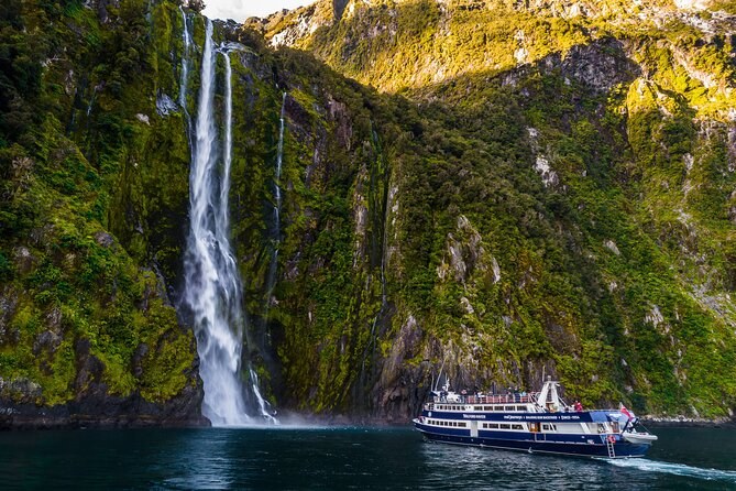 Milford Sound Cruises (Real Journeys)