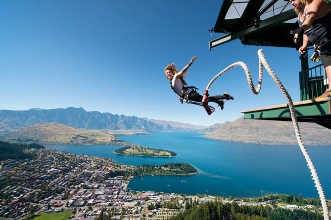 Bungy Jumping (AJ Hackett)