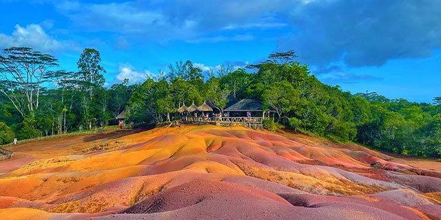 Chamarel Coloured Earths