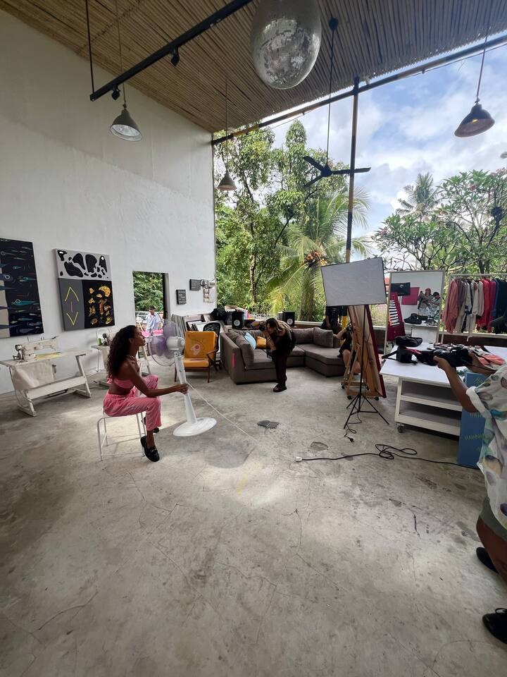 Art Lokal Ubud Studio - Contemporary Balinese Artists Collective