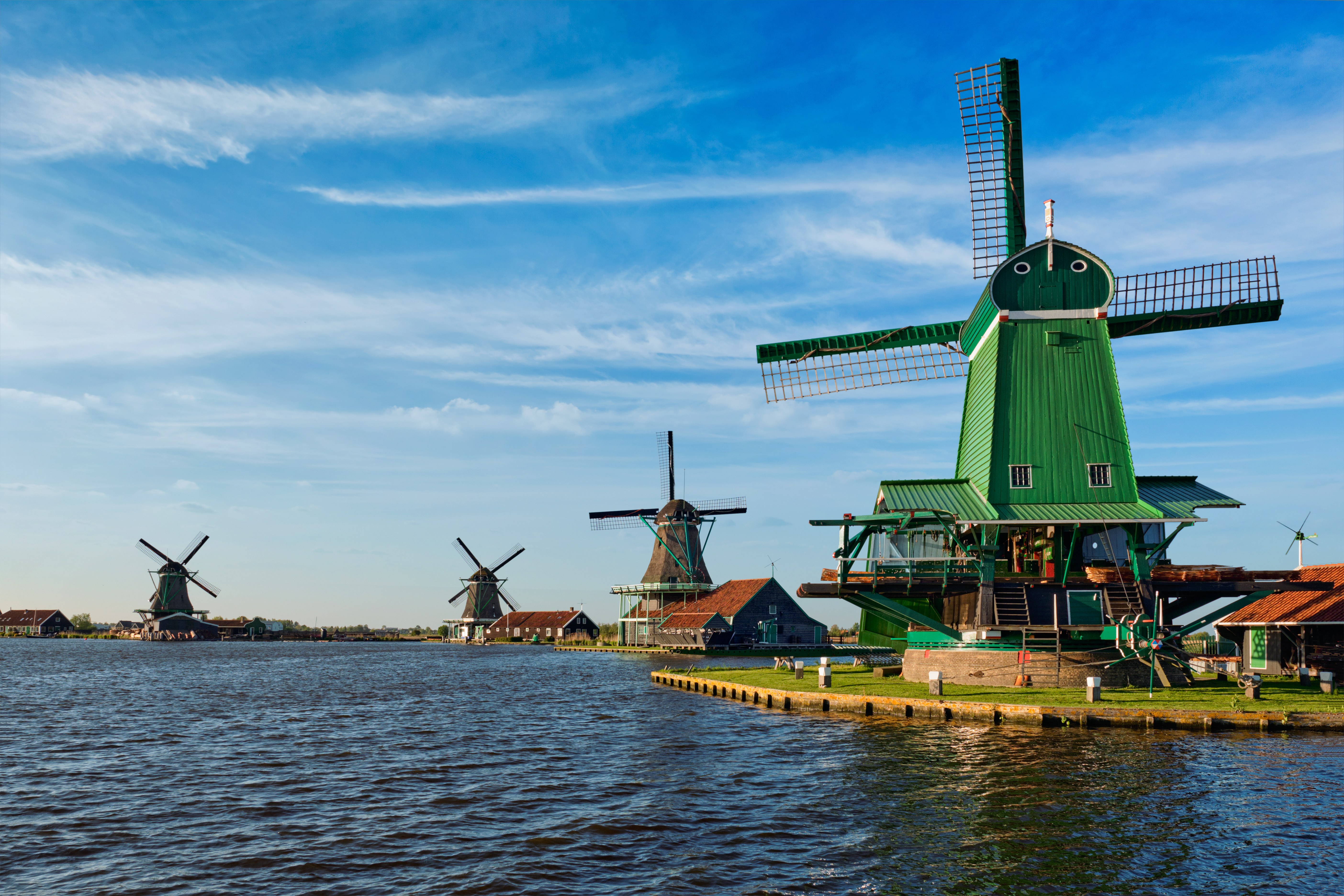 Zaanse Schans: Working 18th-Century Windmill Village