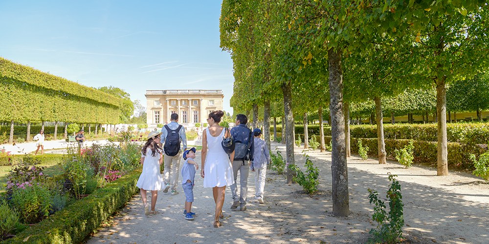 Versailles: Petit Trianon & Marie-Antoinette's Estate (Private Early Morning Access)