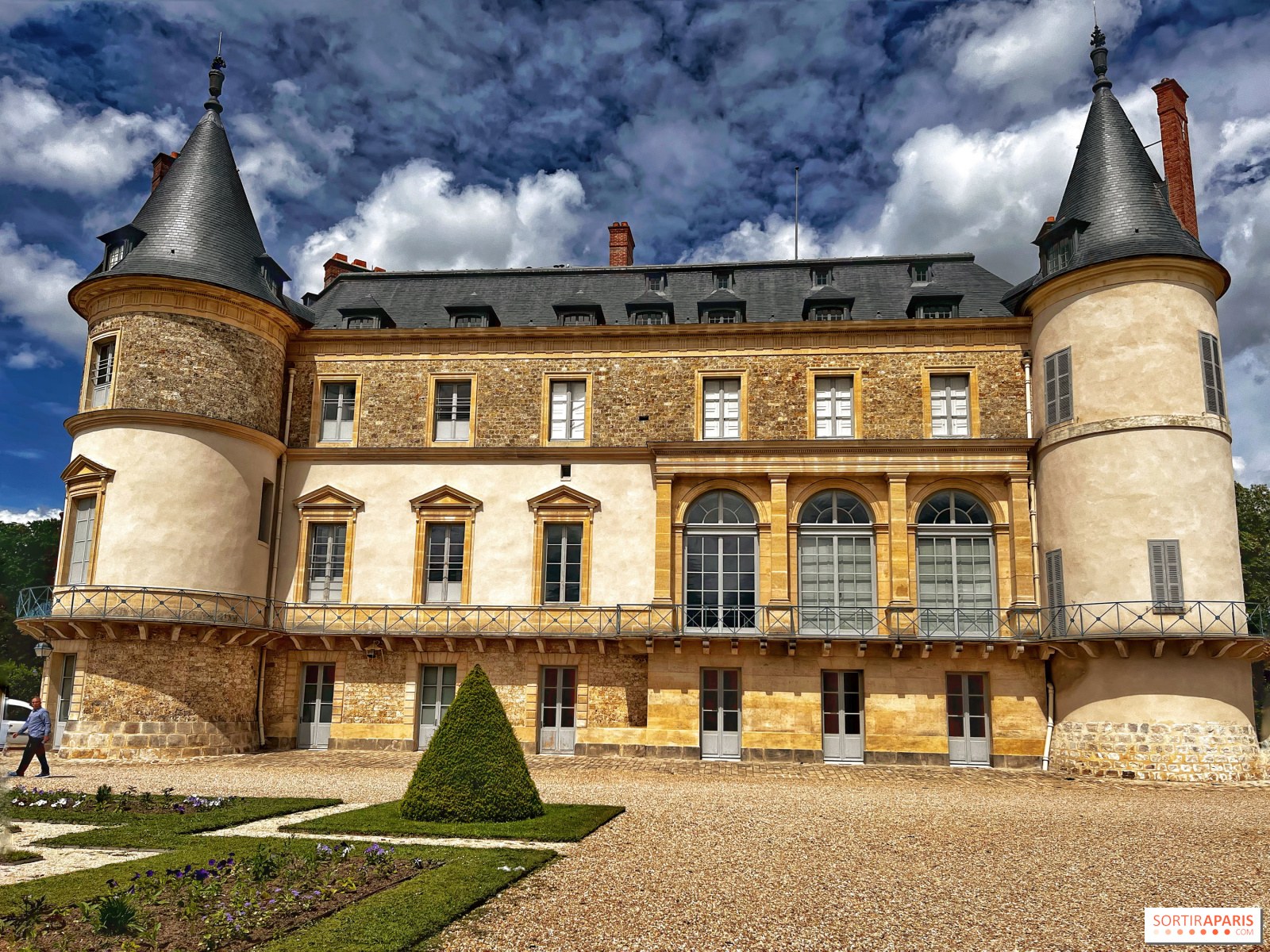 La Rambouillet: Royal Hunting Lodge & Bergerie Nationale