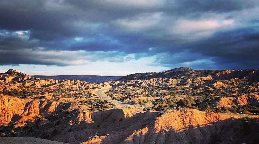 High Road to Taos Scenic Drive with Studio Stops