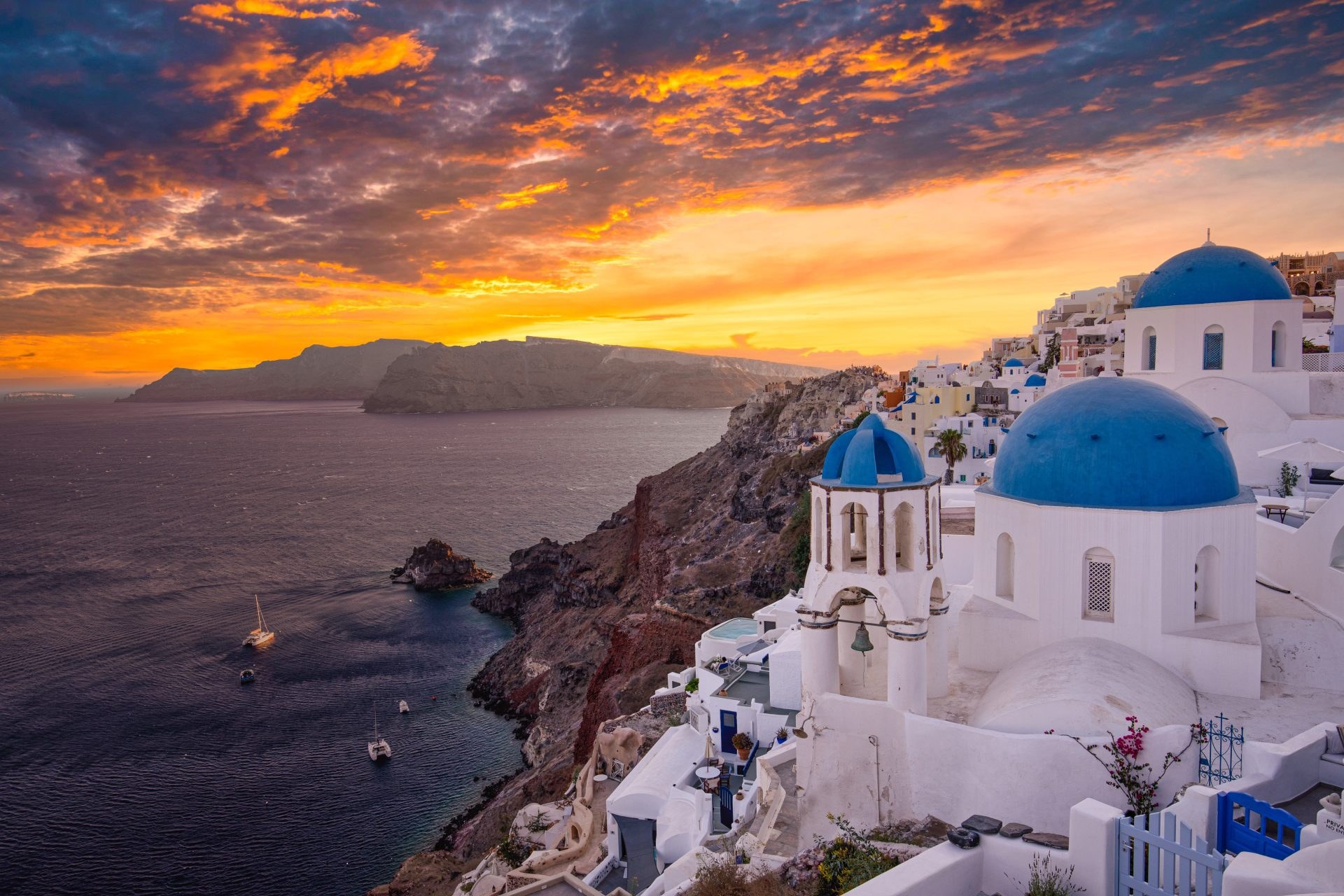 Oia Sunset Viewing from Kasteli Fortification Ruins