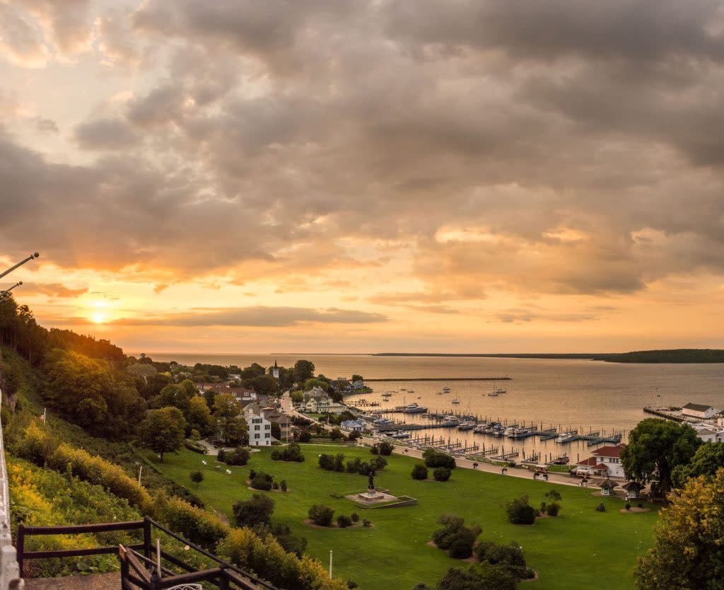 Mackinac Island State Park — Sunrise Climb to Arch Rock