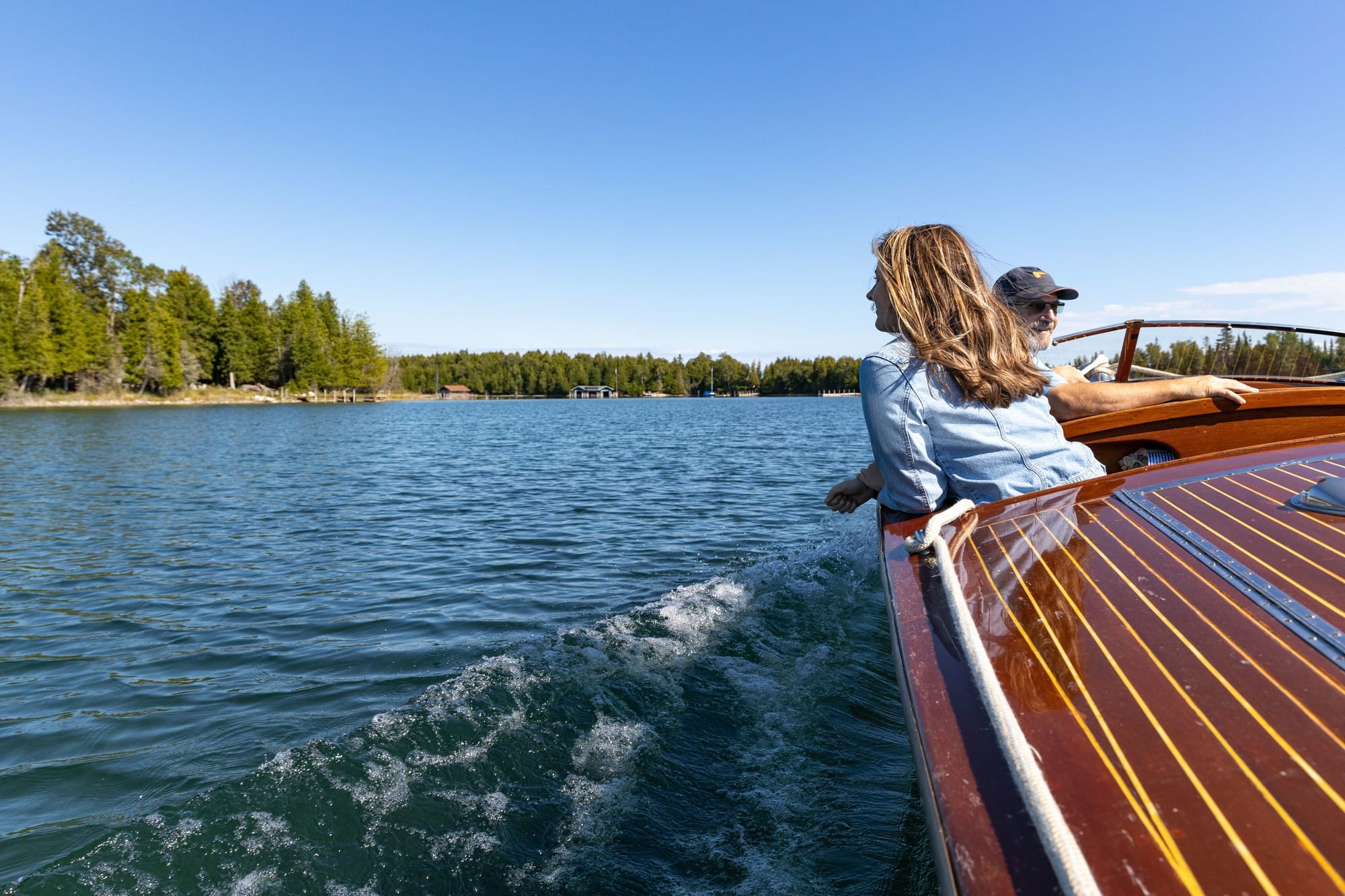 Les Cheneaux Islands — Private Boat Excursion & Dinner