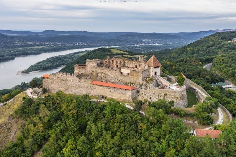 Danube Valley Wine Region (Visegrád + Eger Vineyards) Day Trip