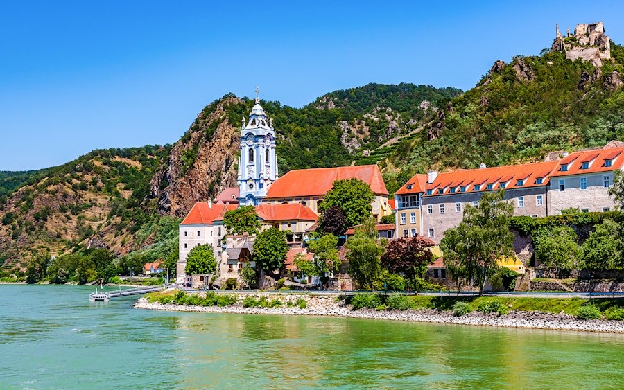 Wachau Valley Wine Route & Dürnstein Day Trip