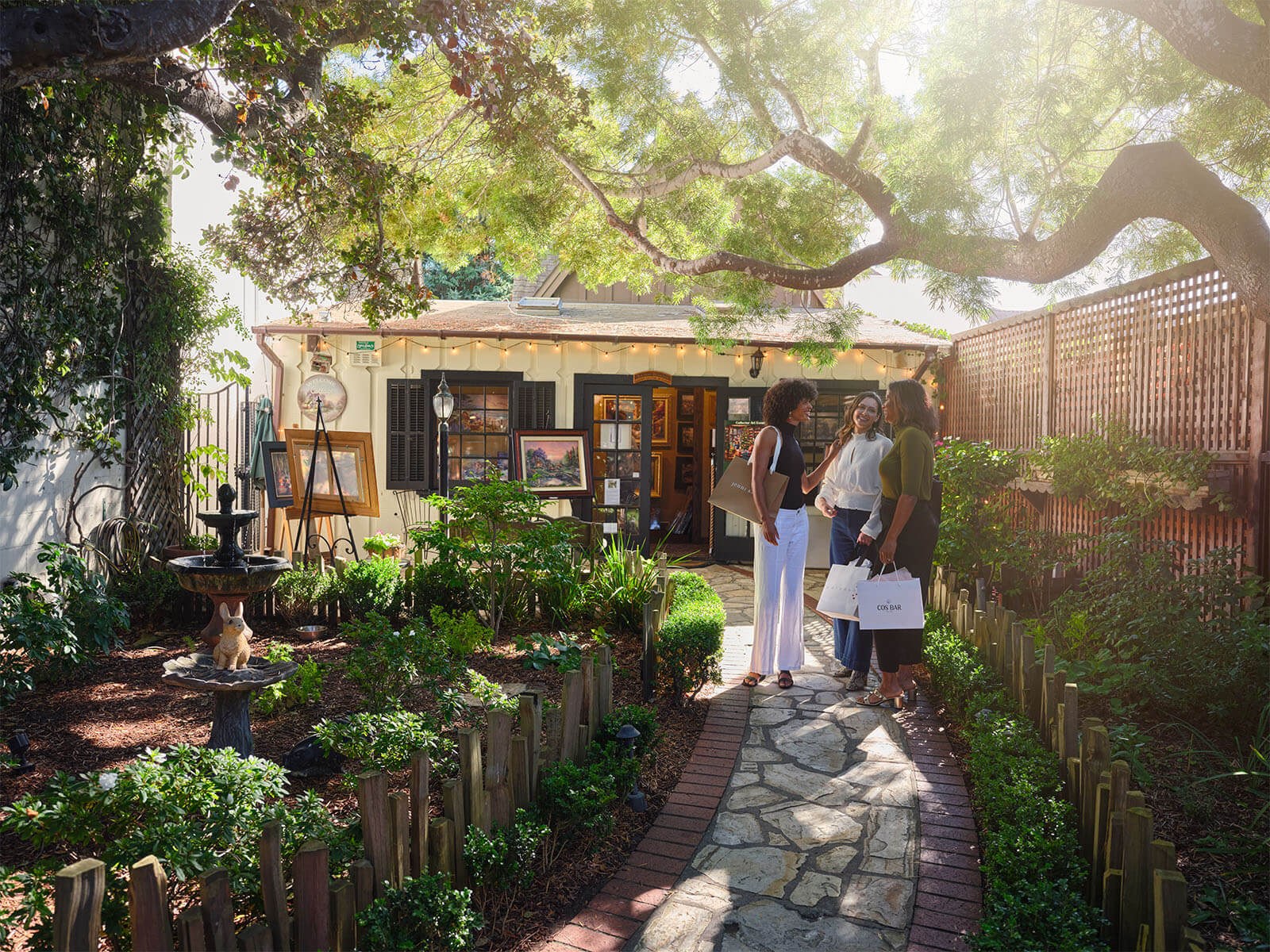 Carmel-by-the-Sea Fine Art Scene: Carmel Art Association & Wailulu Gallery