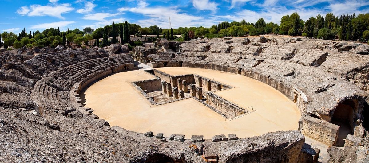 Itálica Roman Ruins - Private Archaeologist-Led Excavation Tour