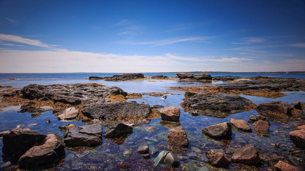 Brenton Point State Park & Coastal Geology Walk