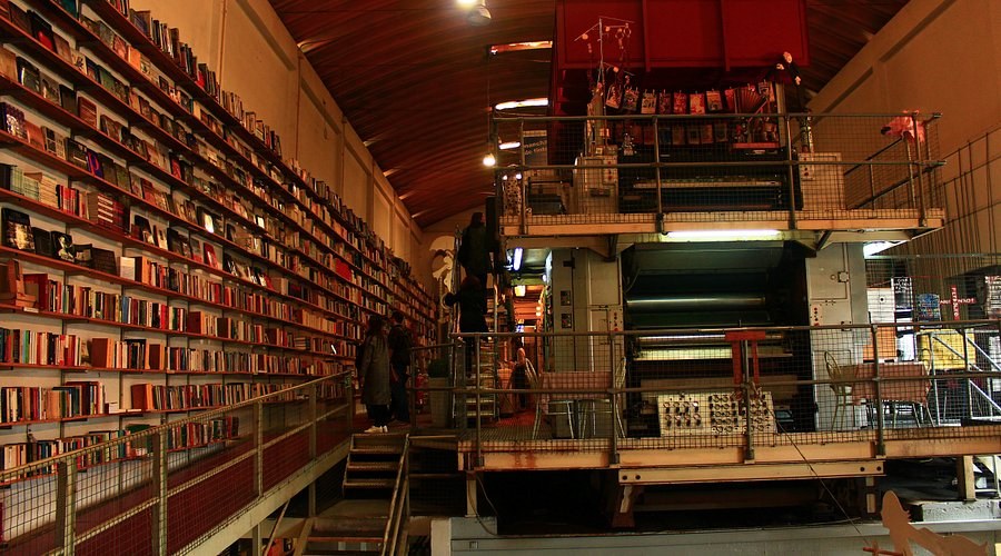 Livraria Ler Devagar in Lapa (Lisbon-style Porto Bookshop)