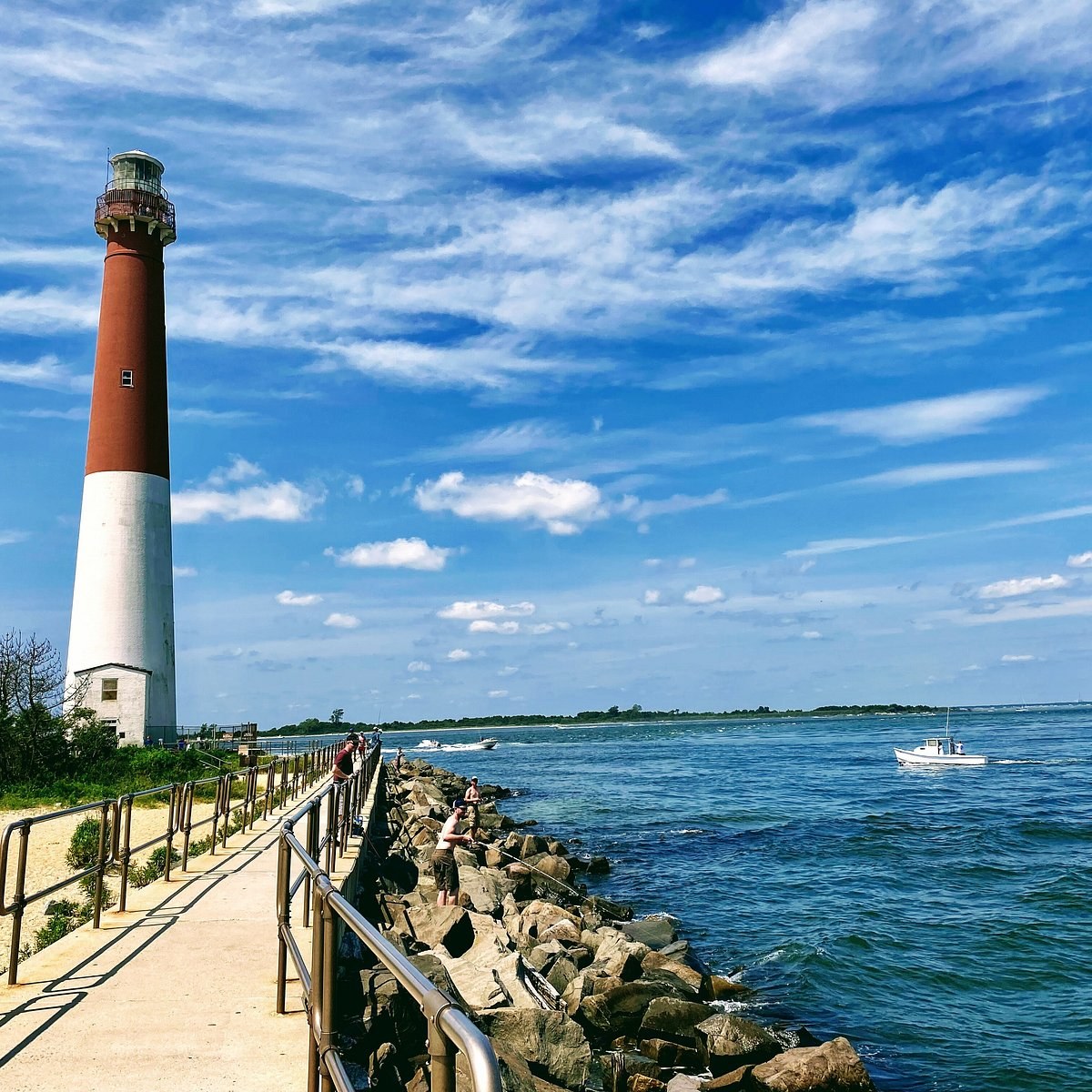Barnegat Light State Park (Historic Lighthouse & Beach)