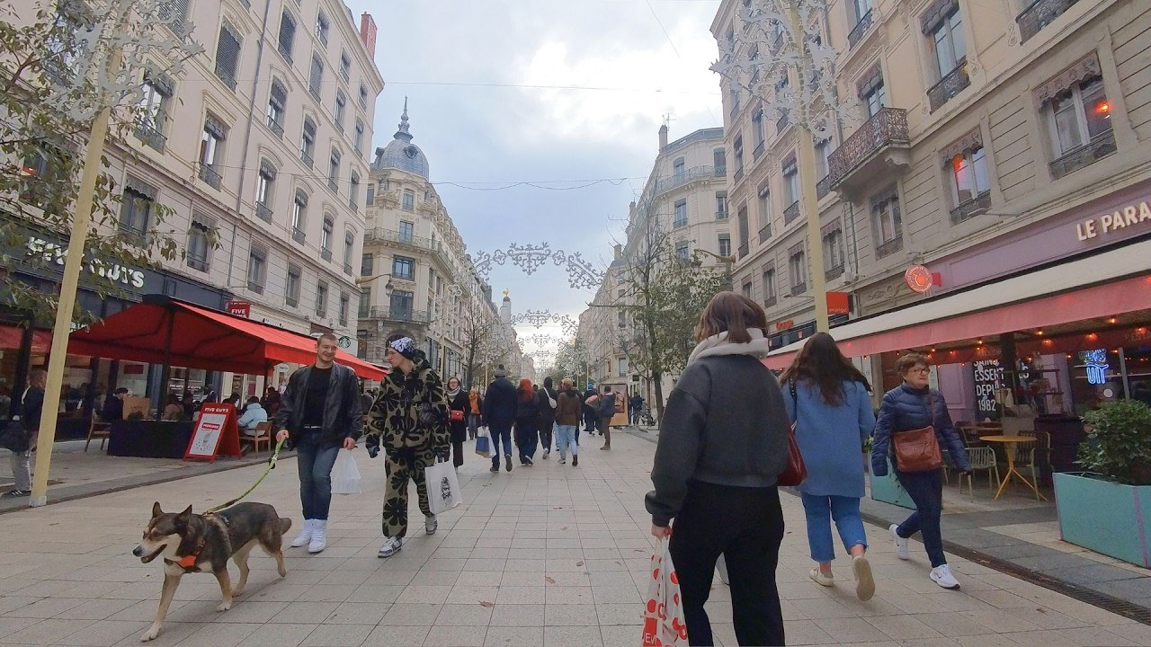 Confluence District (Berges du Rhône Walks)