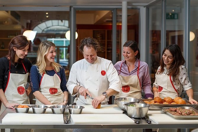 L'Atelier des Chefs (Culinary School & Lunch Workshops)