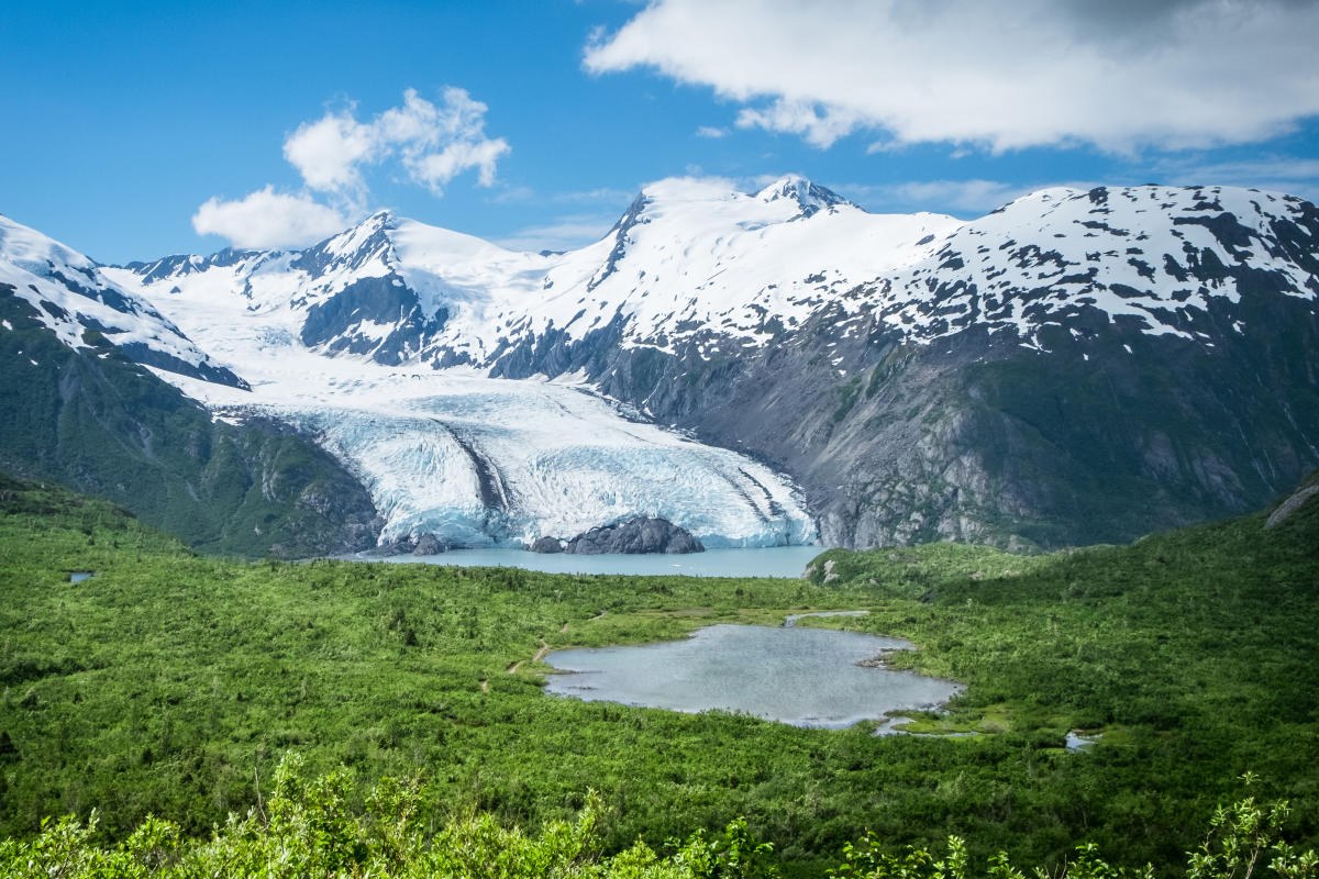 Glacier Creek Cabins & Dining