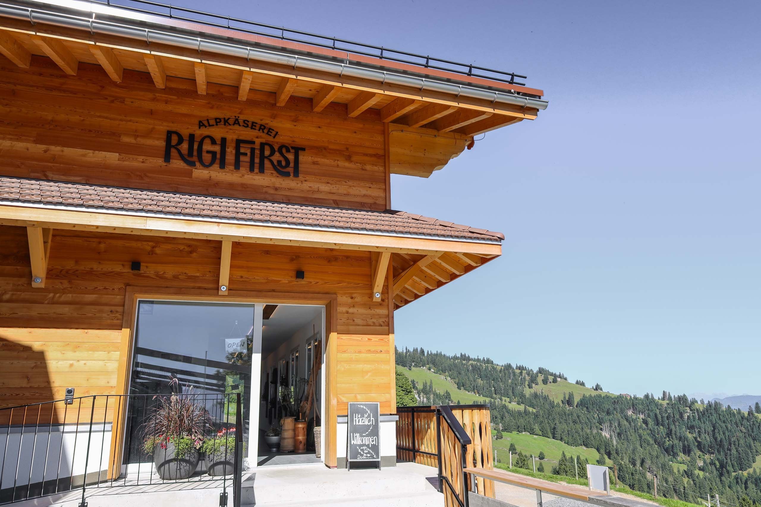 Artisan Cheese & Milk Production at Rigi Cheese Dairy