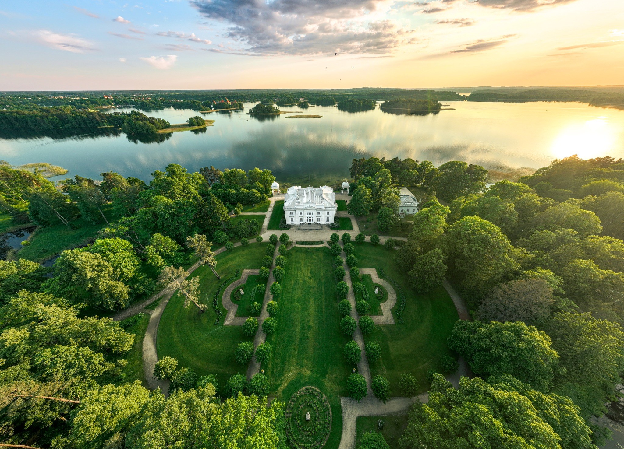Uzutrakis Manor & Landscape Park Estate