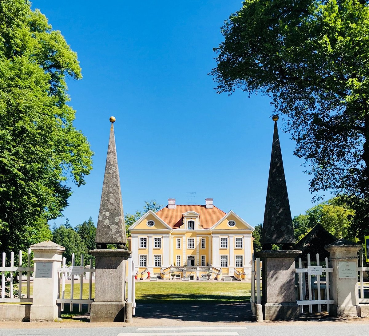 Palmse Manor & Rococo Estate