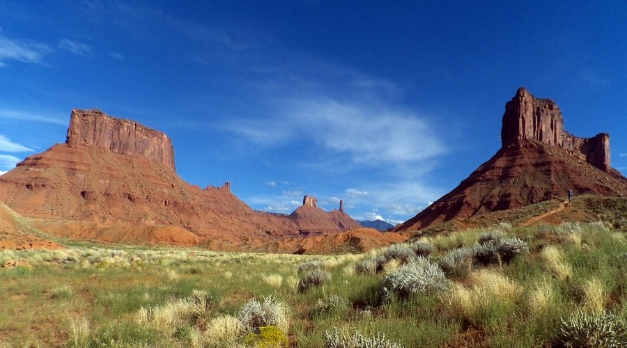 Castle Valley Scenic Loop & Local Art Stops