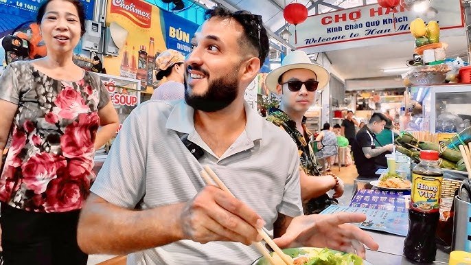 Han Market Behind-the-Scenes Food Tour & Cooking Collaboration