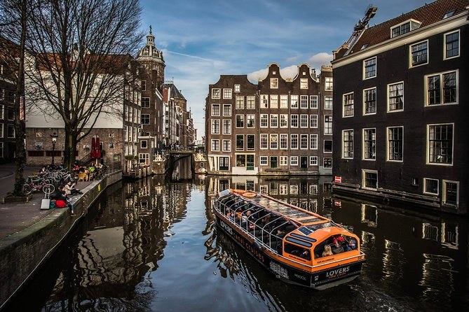 De Wallen Photography Walking Tour (Private)