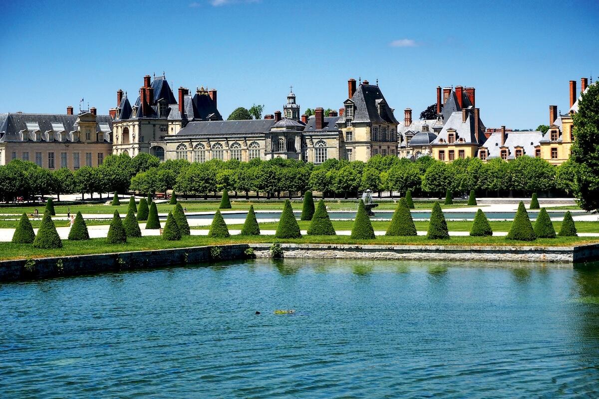 Fontainebleau Palace & Forest Exploration