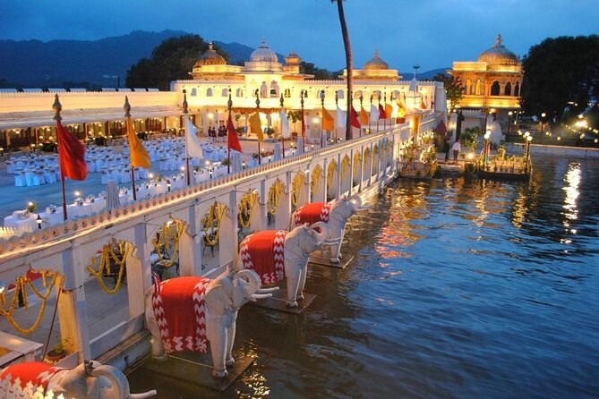 Jag Mandir - Private Island Palace Experience