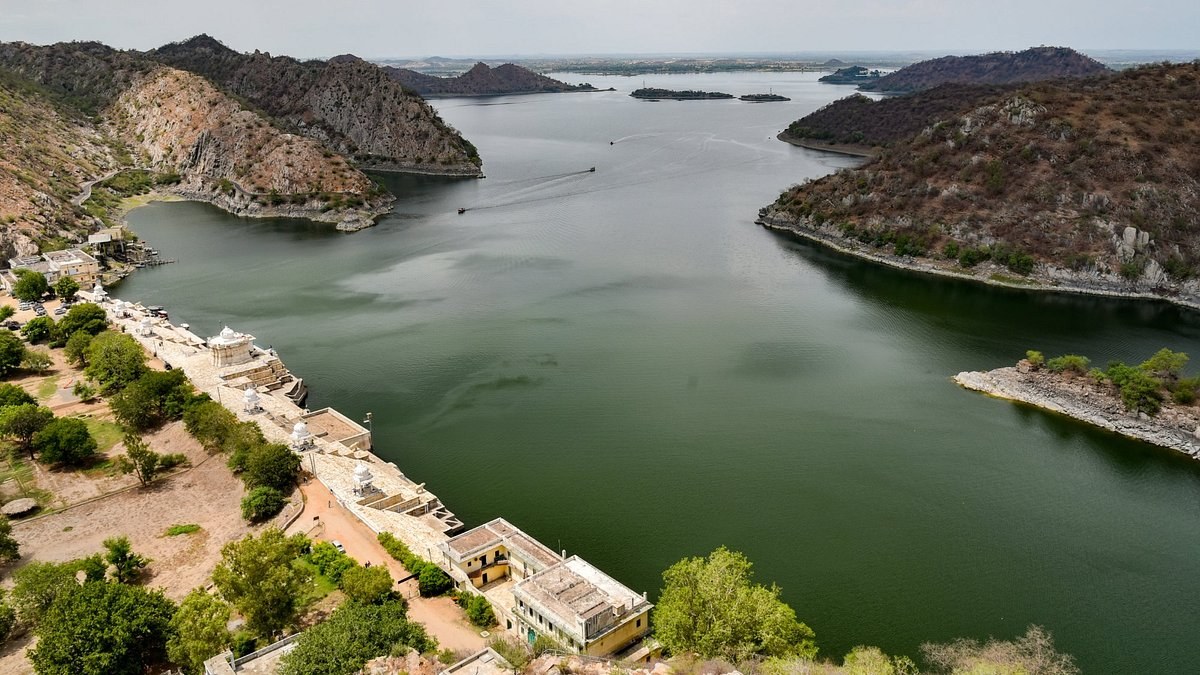 Jaisamand Lake - Forested Reservoir Adventure