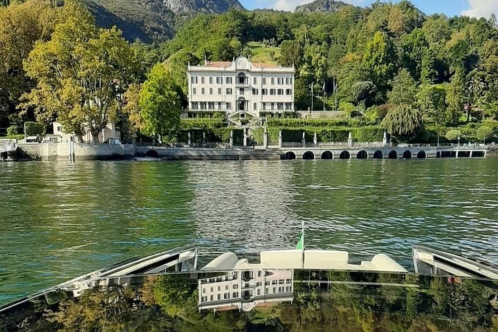 Private Yacht Picnic to Villa Carlotta & Tremezzina