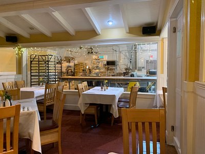 Chocolate Maven Bakery & Café (Hidden Gem Dining)