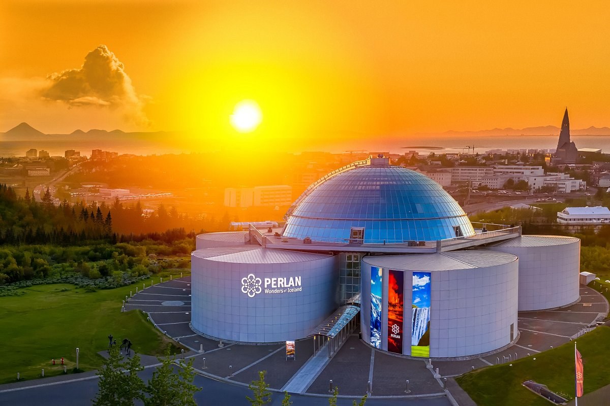 Perlan (The Pearl)