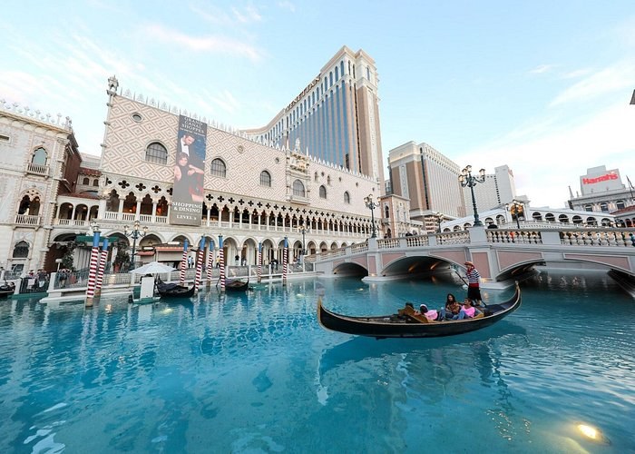The Venetian - Gondola Rides