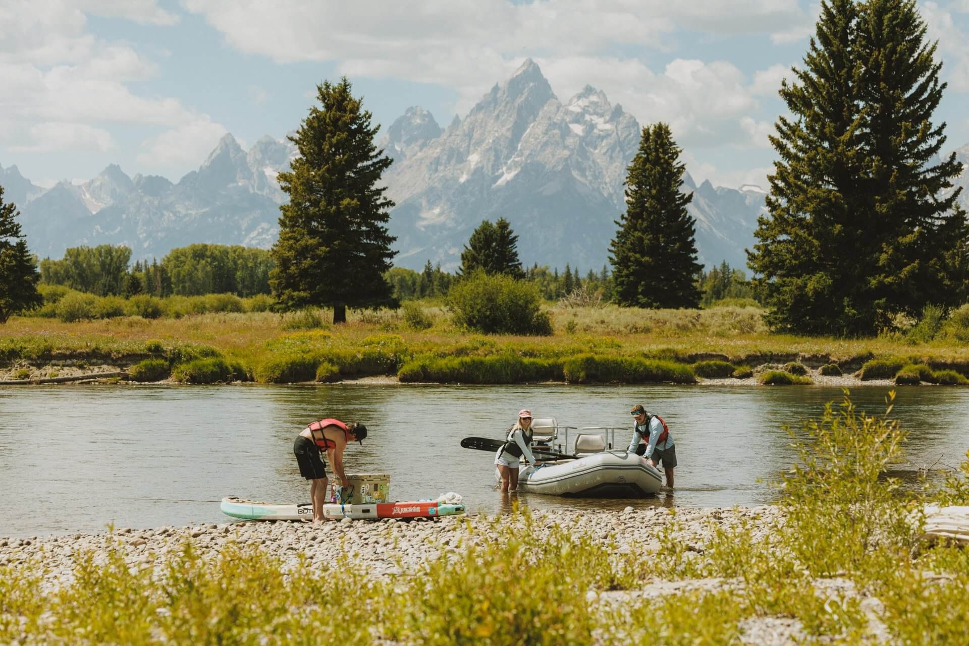 Wildlife Expedition Tours with Snake River Angler