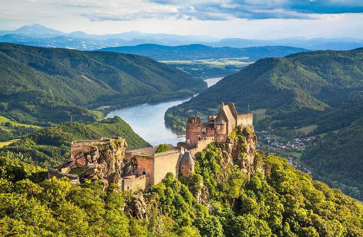 Klosterneuburg Monastery & Danube Cycle Loop