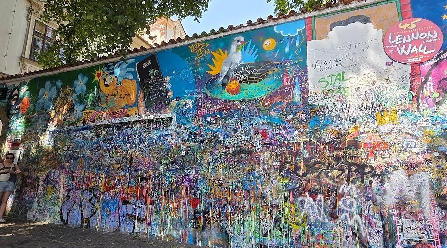 Lennon Wall