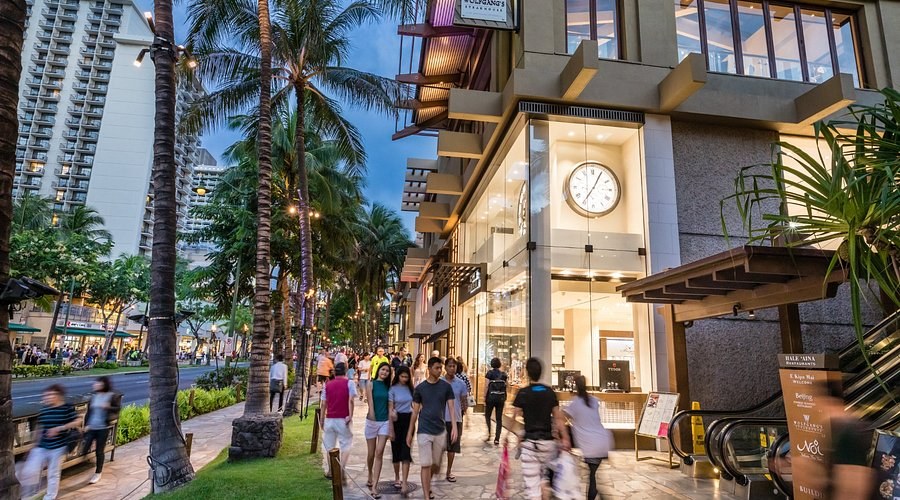 Royal Hawaiian Center