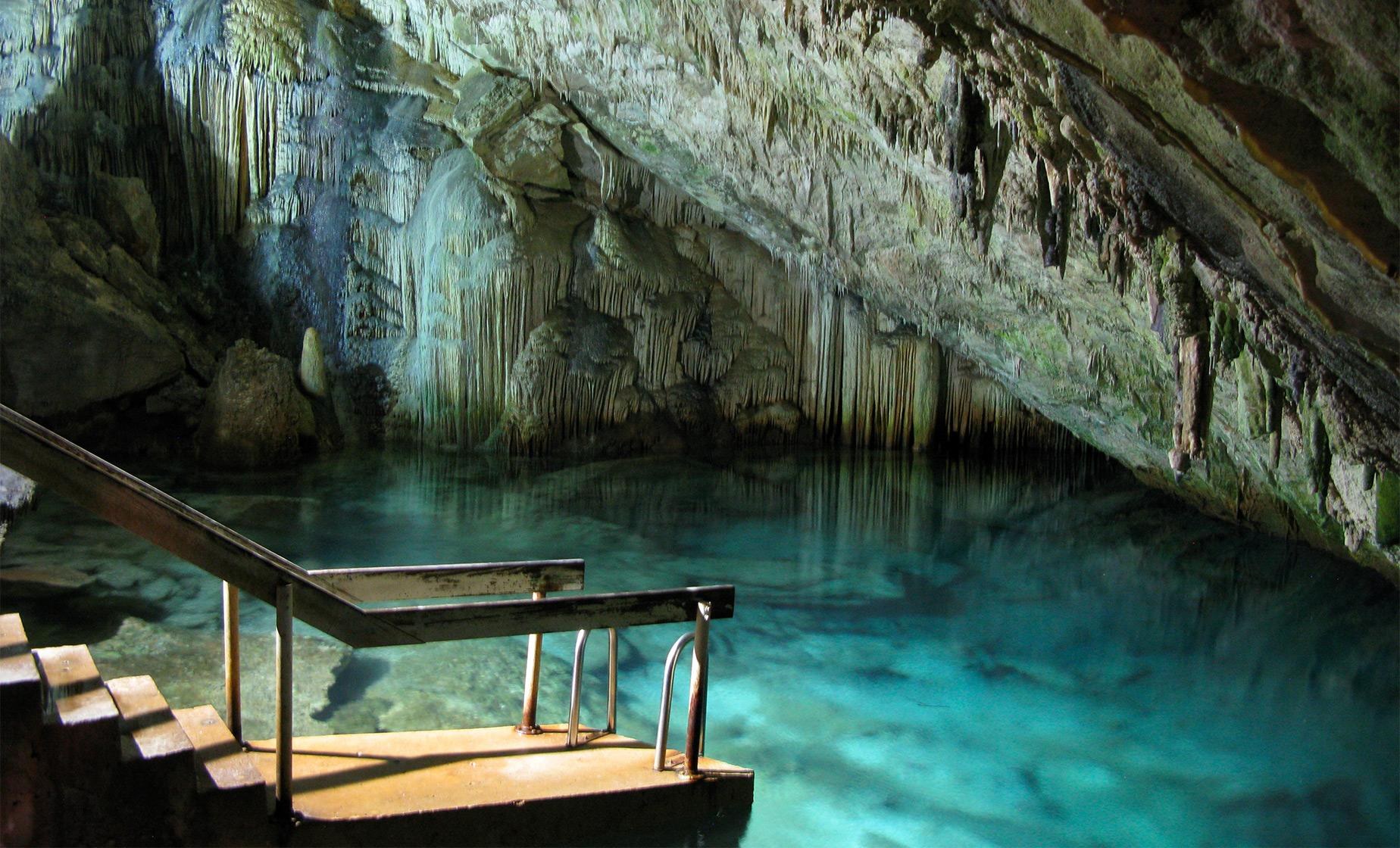 Green Grotto Caves