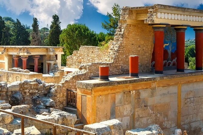 Palace of Knossos: Private Expert-Led Archaeological Tour