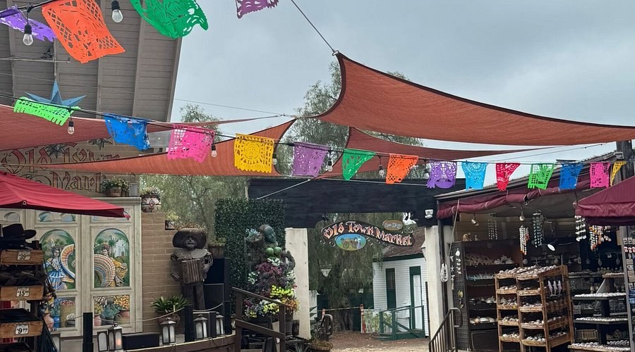 Old Town Wuobaeb: Artisan Food & Market Walk