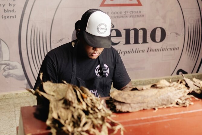 Dominican Amber & Cigar Artisans: Private Studio Visit
