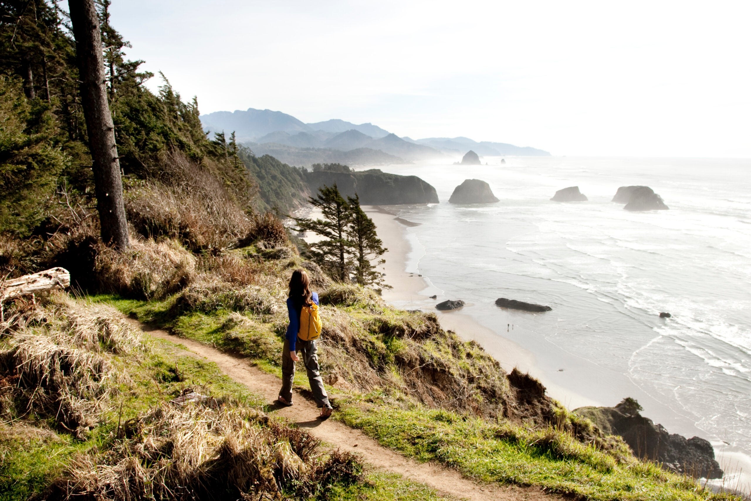 Hhehxh Coastal Peaks: Guided Cliffside Hike