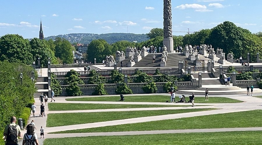 Vigeland Sculpture Park & Frogner: Private Walking Tour