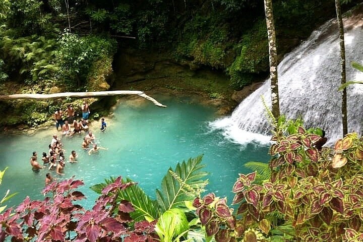 Guided Blue Hole & Waterfall Nature Trek