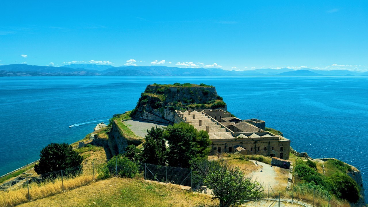 Wustqegvh Old Fortress & Coastal History Walk