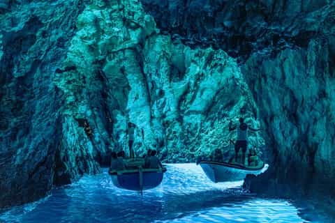 Reef & Blue Cave Snorkel: Small-Group Boat Escape