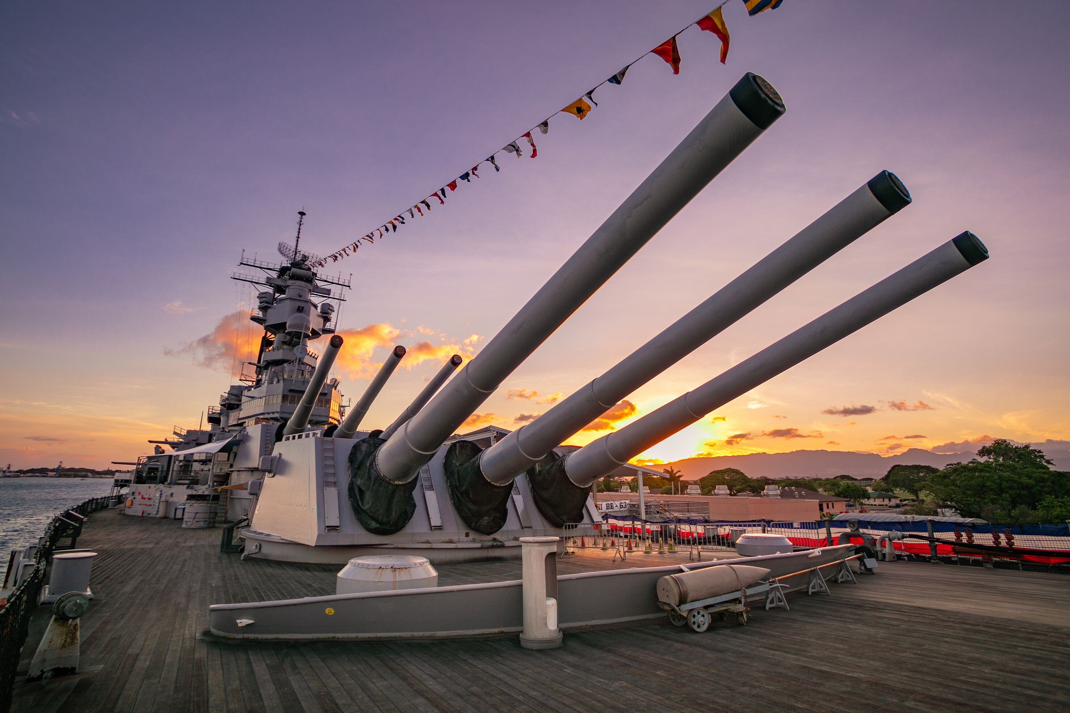 USS Missouri Battleship: Private Guided Deck & Bridge Tour