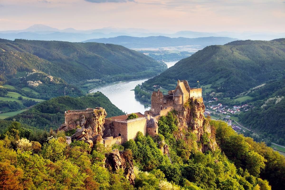 Aggstein Castle Ruins: Private Guided Visit to a Medieval Eagle's Nest